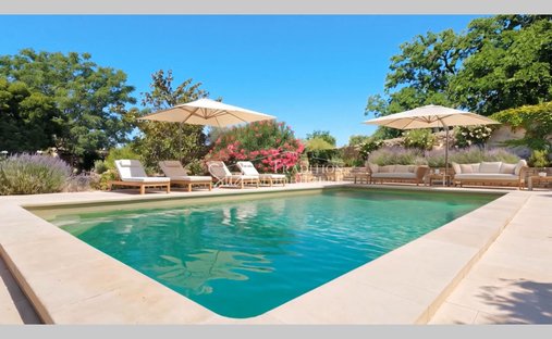 Villa in Aureille, Provence-Alpes-Côte d'Azur, Frankreich 1