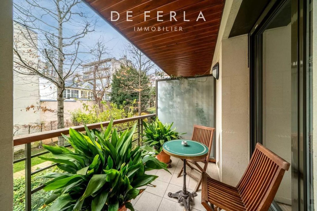 Apartment in Saint Placide, Paris 6e Arrondissement, Paris 1 - 18883017
