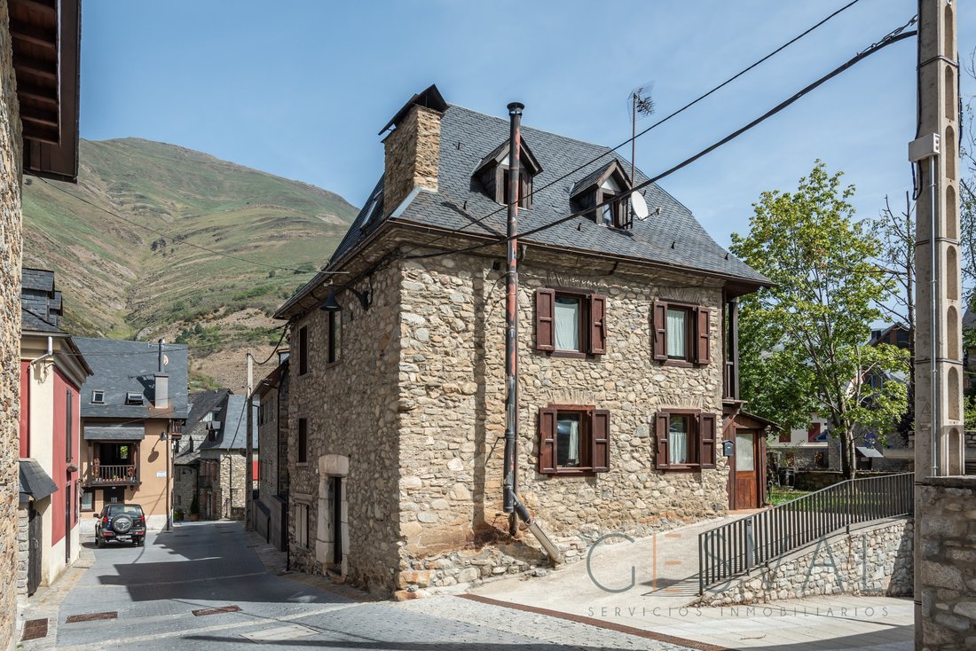 Casa a Arties, Naut Aran, Catalogna 1 - 18891602