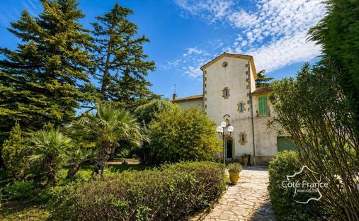 Castillo en Grans, Provenza-Alpes-Costa Azul, Francia 1