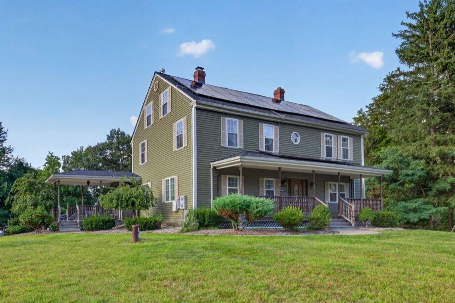 Millville, Massachusetts, United States 2 - 18879920