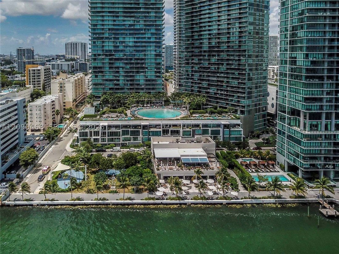 Condo in Miami, Florida, United States 3 - 18889422