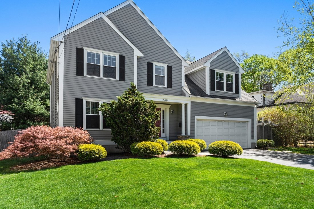 House in Milton, Massachusetts, United States 1 - 18890559