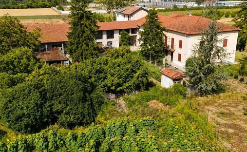 Maison à Bistagno, Piémont, Italie 1