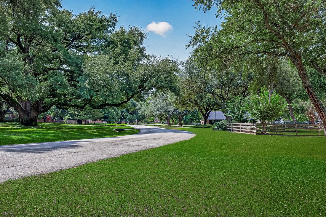 House in Tomball, Texas, United States 4 - 18879627