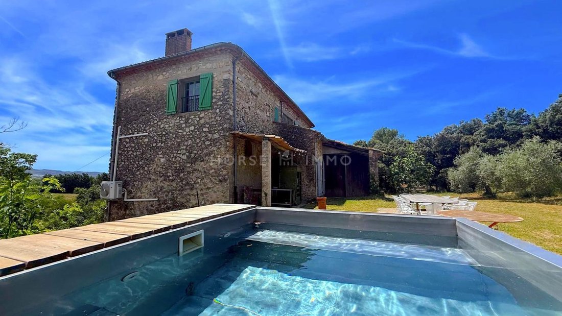 Casa en Alleins, Provenza-Alpes-Costa Azul, Francia 4 - 18882128