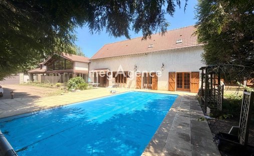 Casa a Briand Leclerc, Sens, Francia 1
