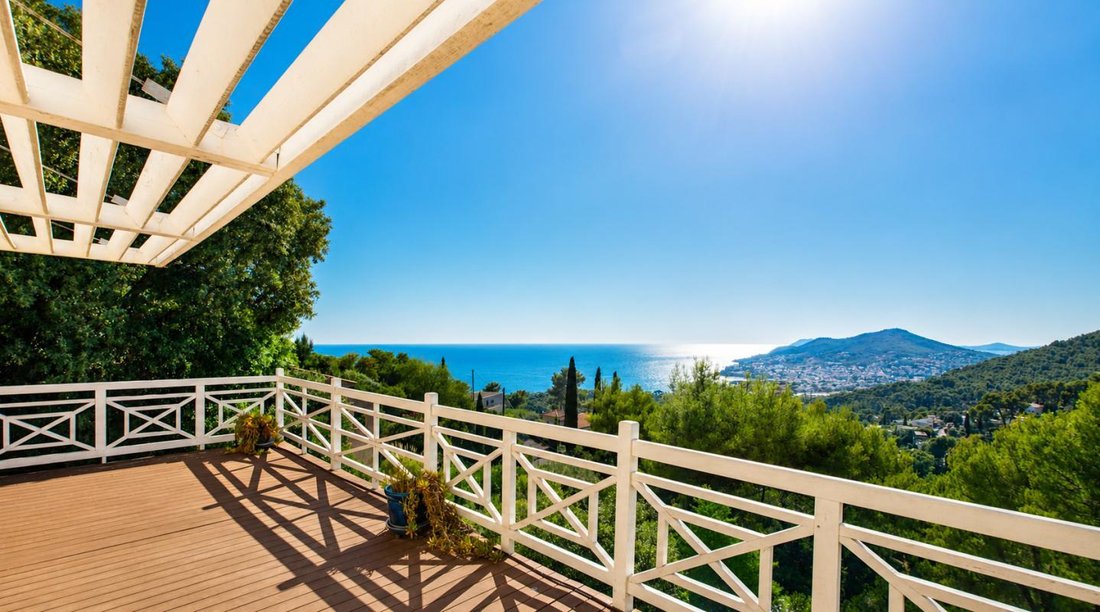 Villa en Carqueiranne, Provenza-Alpes-Costa Azul, Francia 2 - 18882561