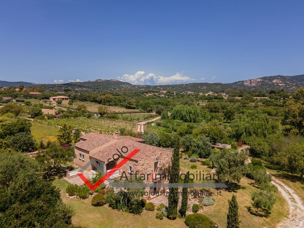 Villa à Centro, Olbia, Italie 4 - 18879536