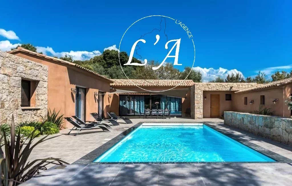 Villa in Porto-Vecchio, Corsica, France 1 - 12161646