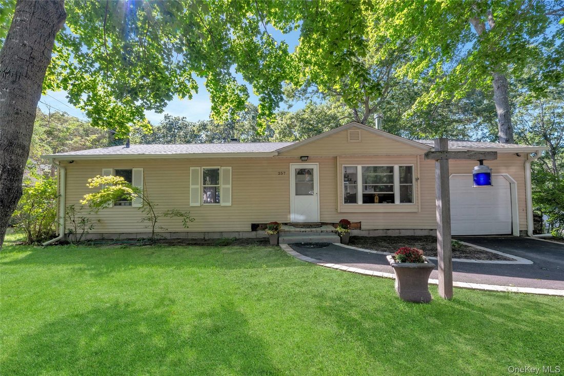 House in Calverton, New York, United States 1 - 18834501