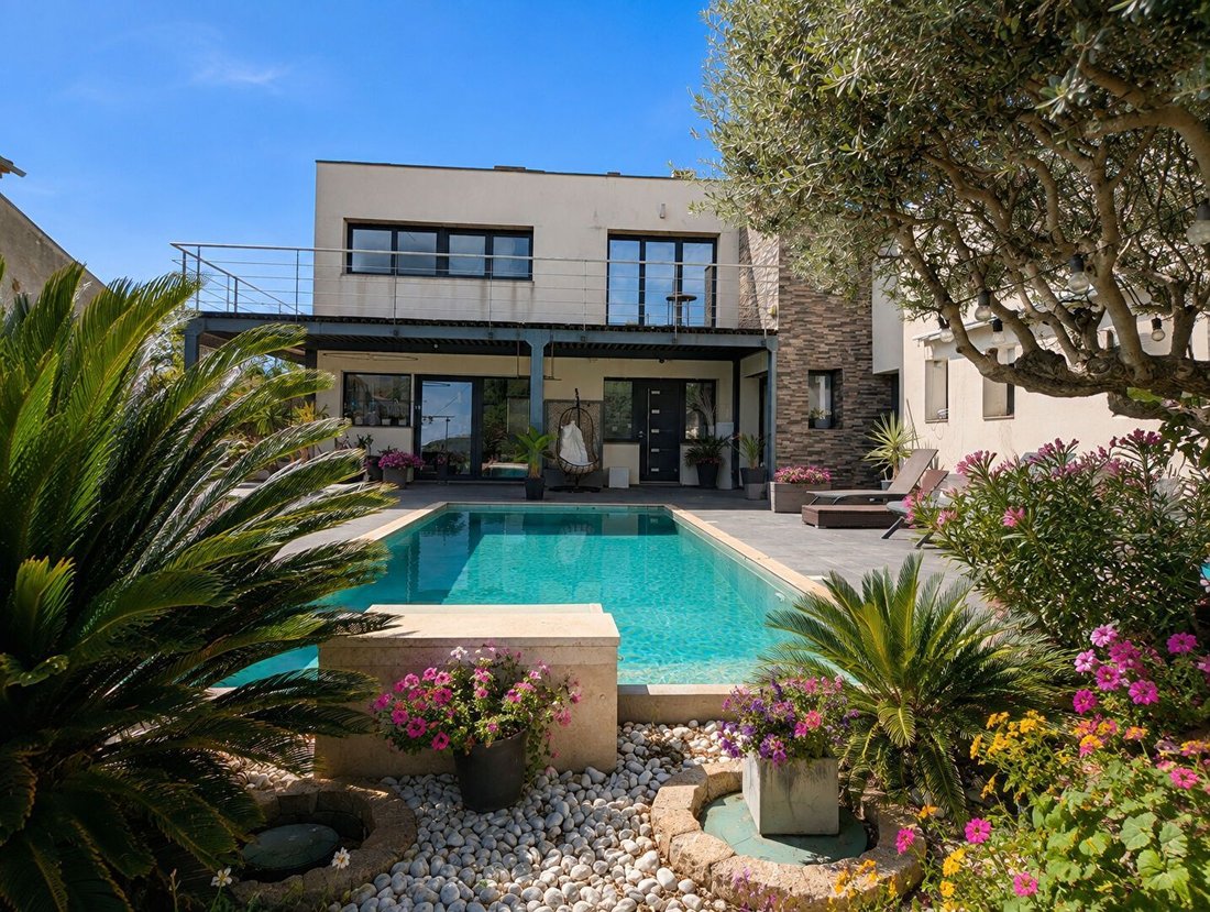 Casa en Aups, Provenza-Alpes-Costa Azul, Francia 1 - 18882799