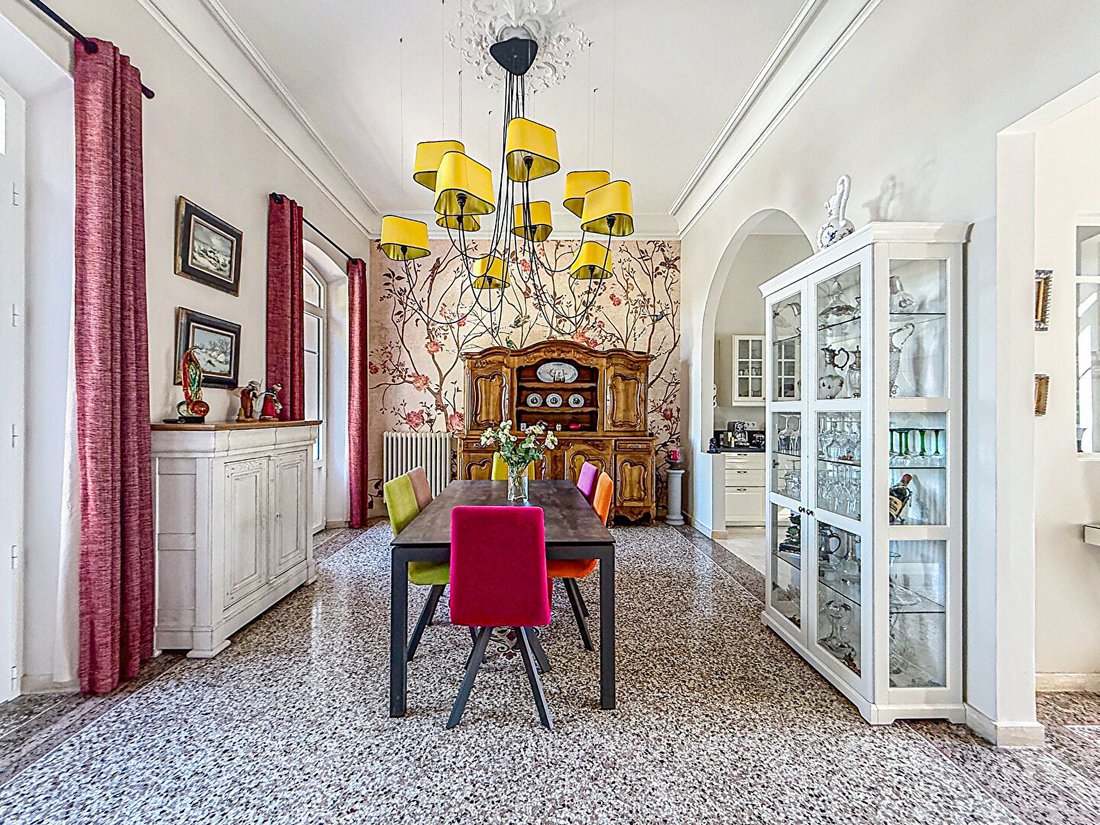 Villa in Bellecroix-Pont d'Avignon, Villeneuve-lès-Avignon, France 5 - 17017792
