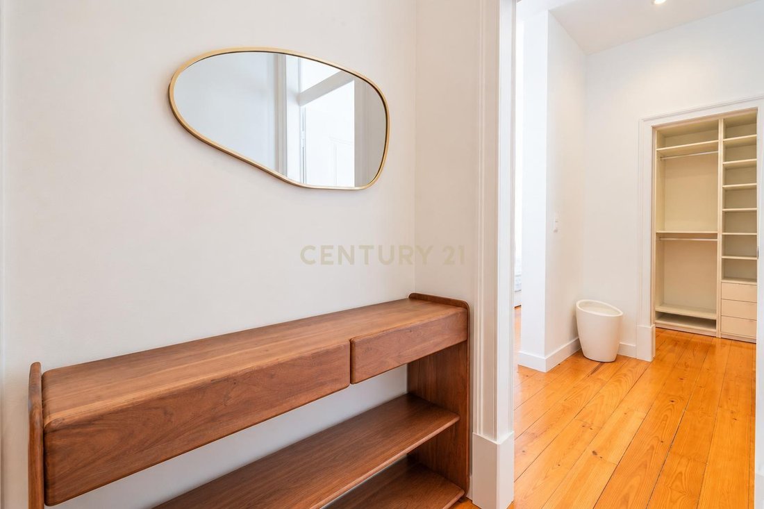 Apartment in Arroios, Lisbon, Portugal 5 - 18880360