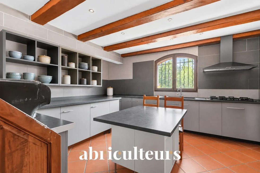 House in Barnoins-Village, Les Pennes-Mirabeau, France 5 - 18890877