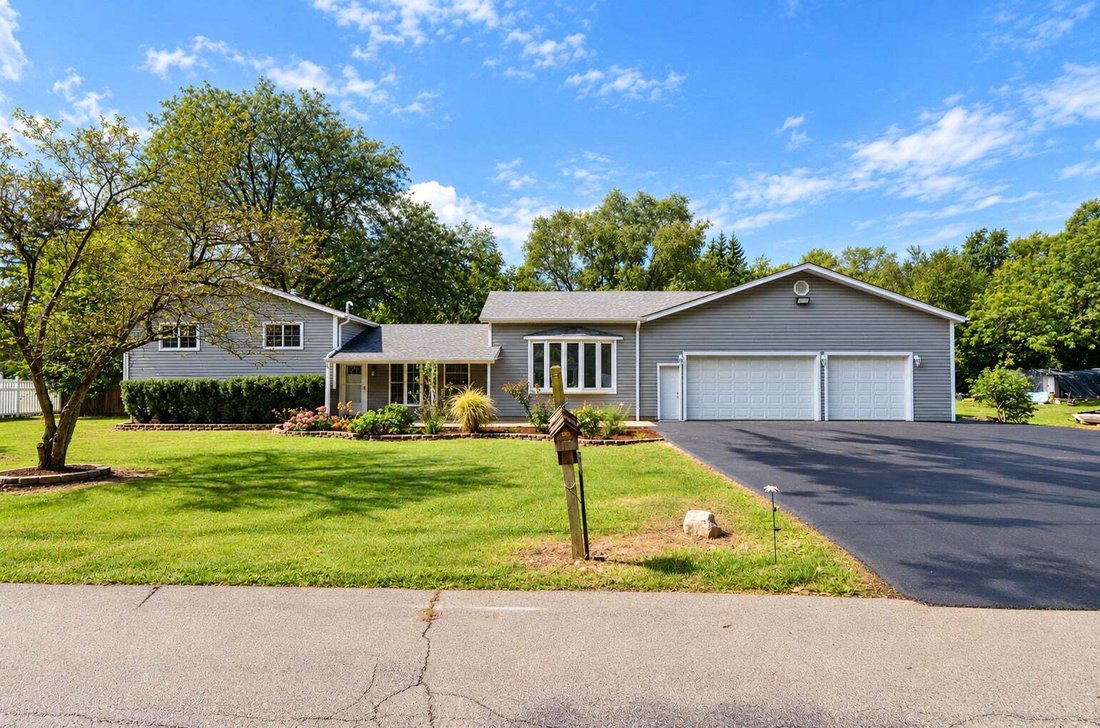 House in Roselle, Illinois, United States 1 - 18889651