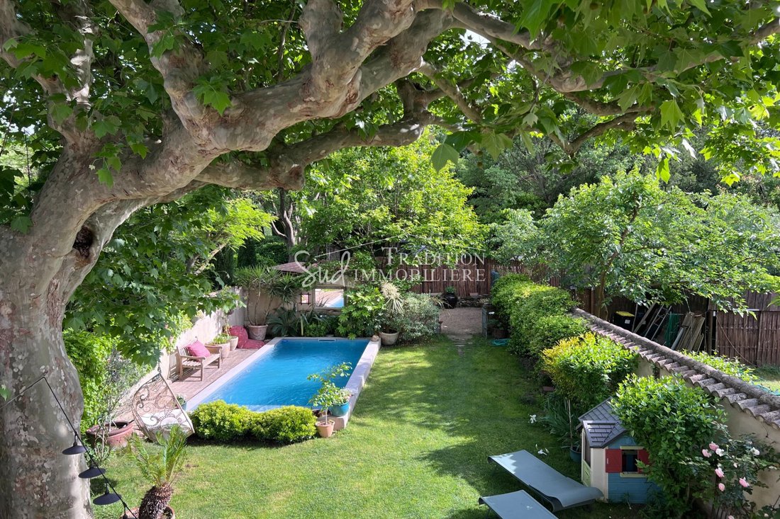 Villa en Saint-Remy-de-Provence, Provenza-Alpes-Costa Azul, Francia 2 - 18880053