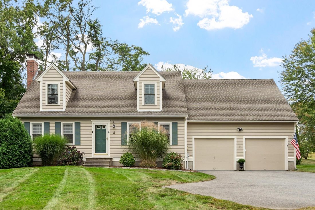 House in Georgetown, Massachusetts, United States 2 - 18878816