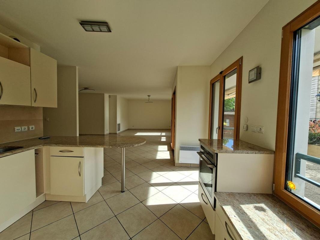 Wohnung in Charbonnières-les-Bains, Auvergne-Rhone-Alpen, Frankreich 2 - 18887335