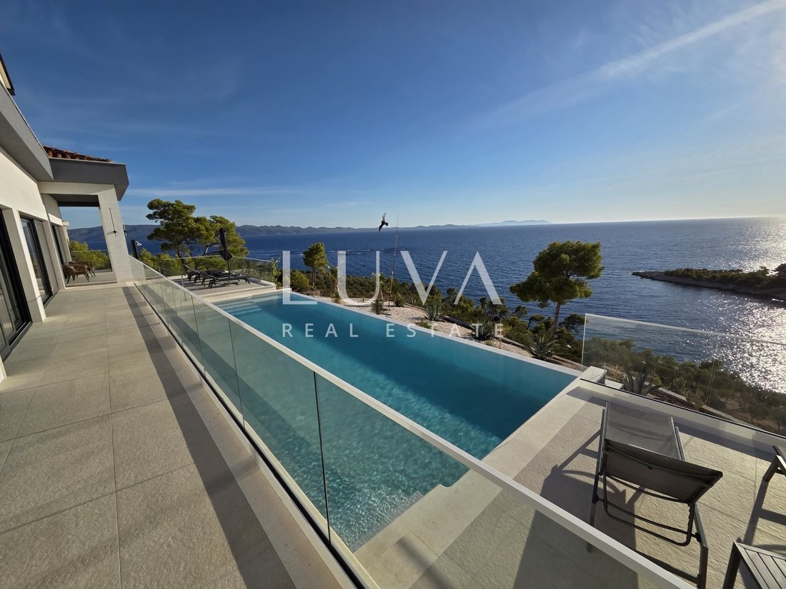 Villa in Milna, Gespanschaft Split-Dalmatien, Kroatien 1 - 17279985