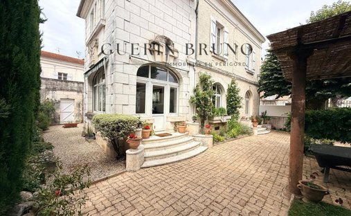 House in Beaulieu, Perigueux, France 1