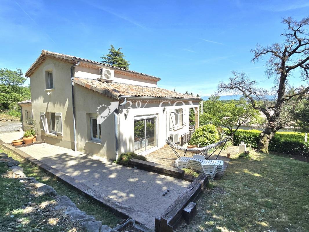 Villa en Saint-Georges-les-Bains, Auvernia-Ródano-Alpes, Francia 1 - 18885360