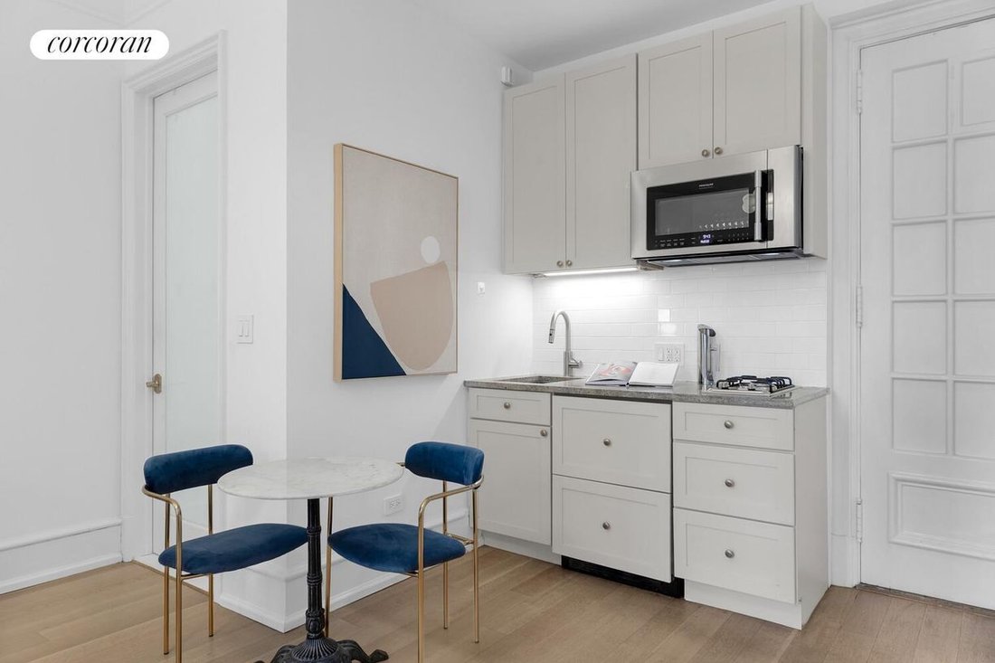 Condo in New York, New York, United States 3 - 18879930