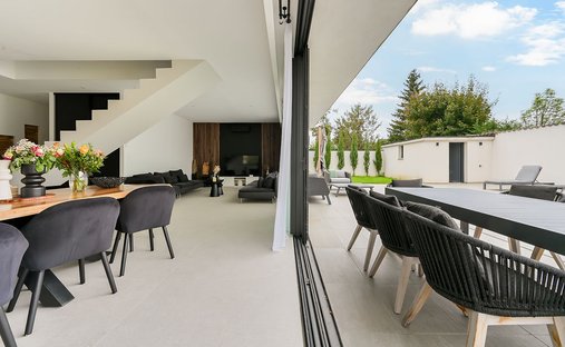 Maison à Meyzieu, Auvergne-Rhône-Alpes, France 1