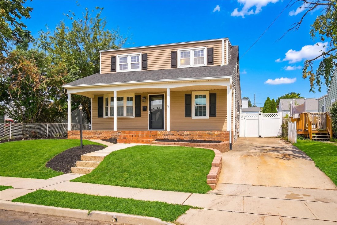 House in Sayreville, New Jersey, United States 3 - 18884393