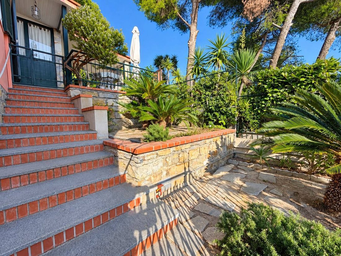 Villa in Pinamare, Andora, Ligurien 5 - 18892506
