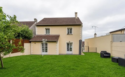 House in Arrondissement of Bobigny, Ile-de-France, France 1