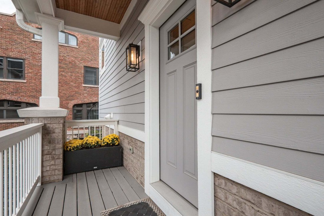 Townhouse in St. Charles, Illinois, United States 2 - 18889620