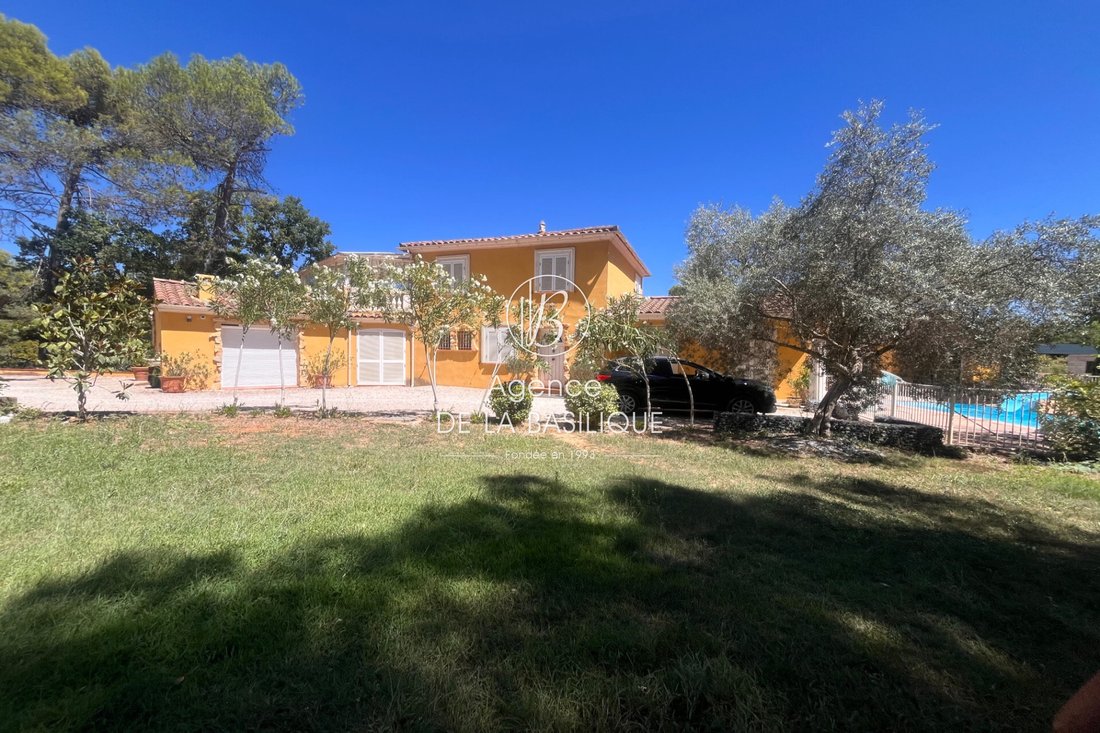 Villa a Centre Ville, Saint-Maximin-la-Sainte-Baume, Francia 1 - 18880068