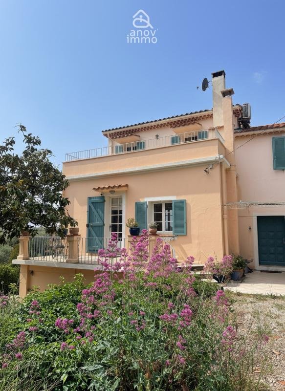 Villa in Le Castellet, Provence-Alpes-Côte d'Azur, France 2 - 18883589
