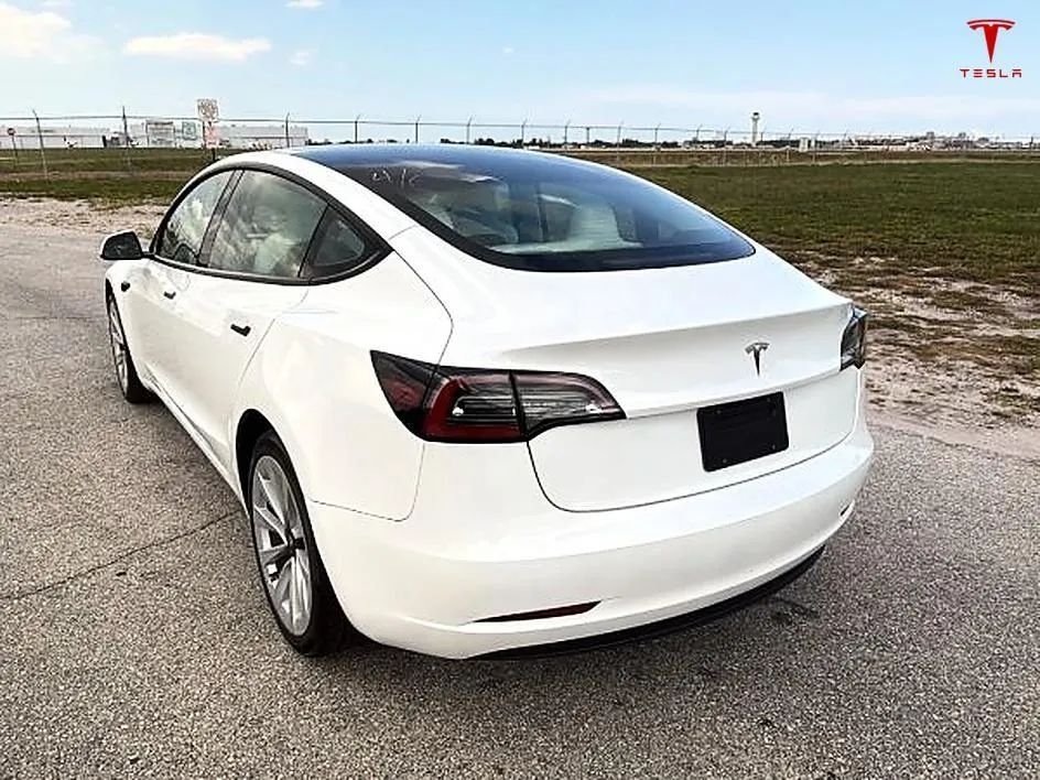Sedan in West Palm Beach, FL, United States 3 - 16804866