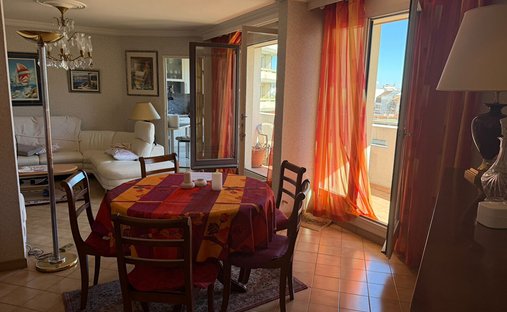 Apartment in Centre, Le Pre-Saint-Gervais, France 1