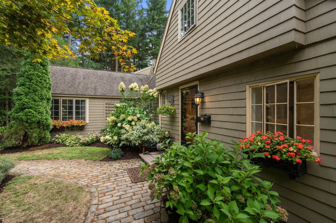Casa a Canton, Massachusetts, Stati Uniti 2 - 18878404