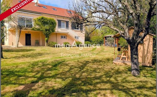 Casa a Dommartin, Auvergne-Rodano-Alpi, Francia 1