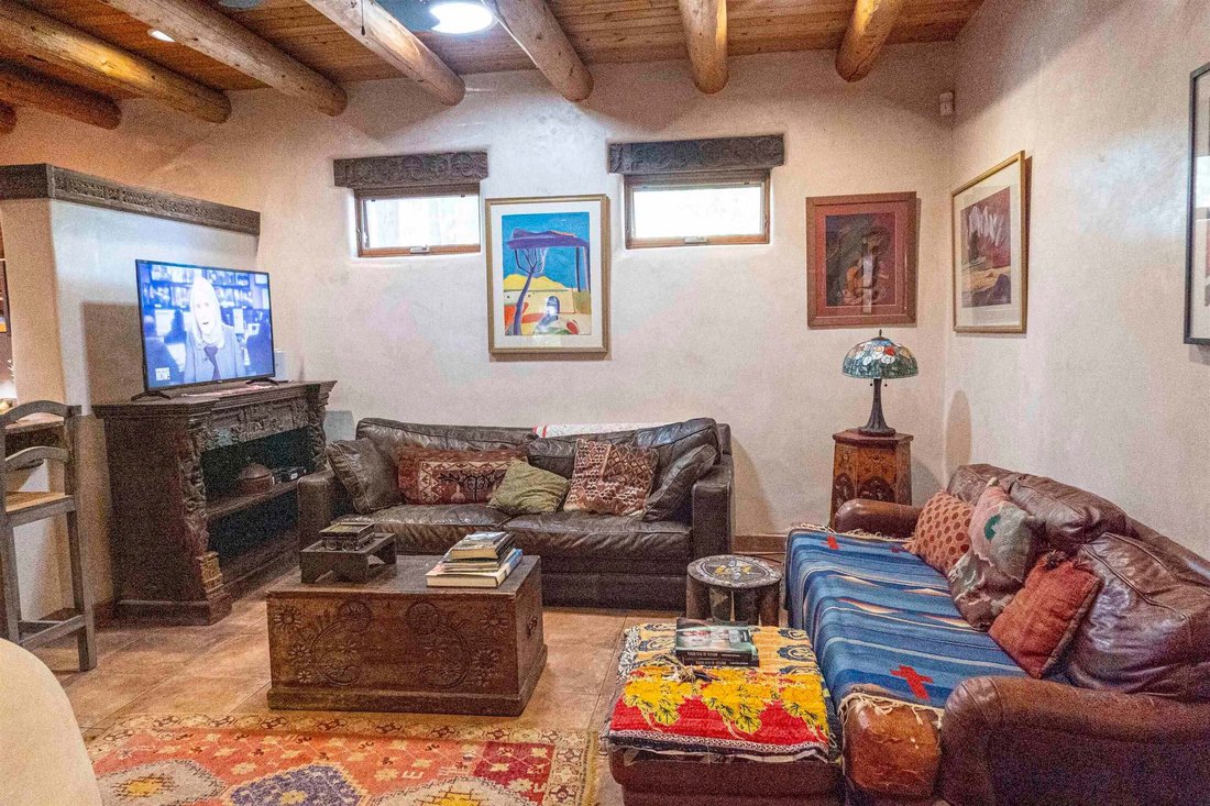 Condo in Taos, New Mexico, United States 5 - 18888234