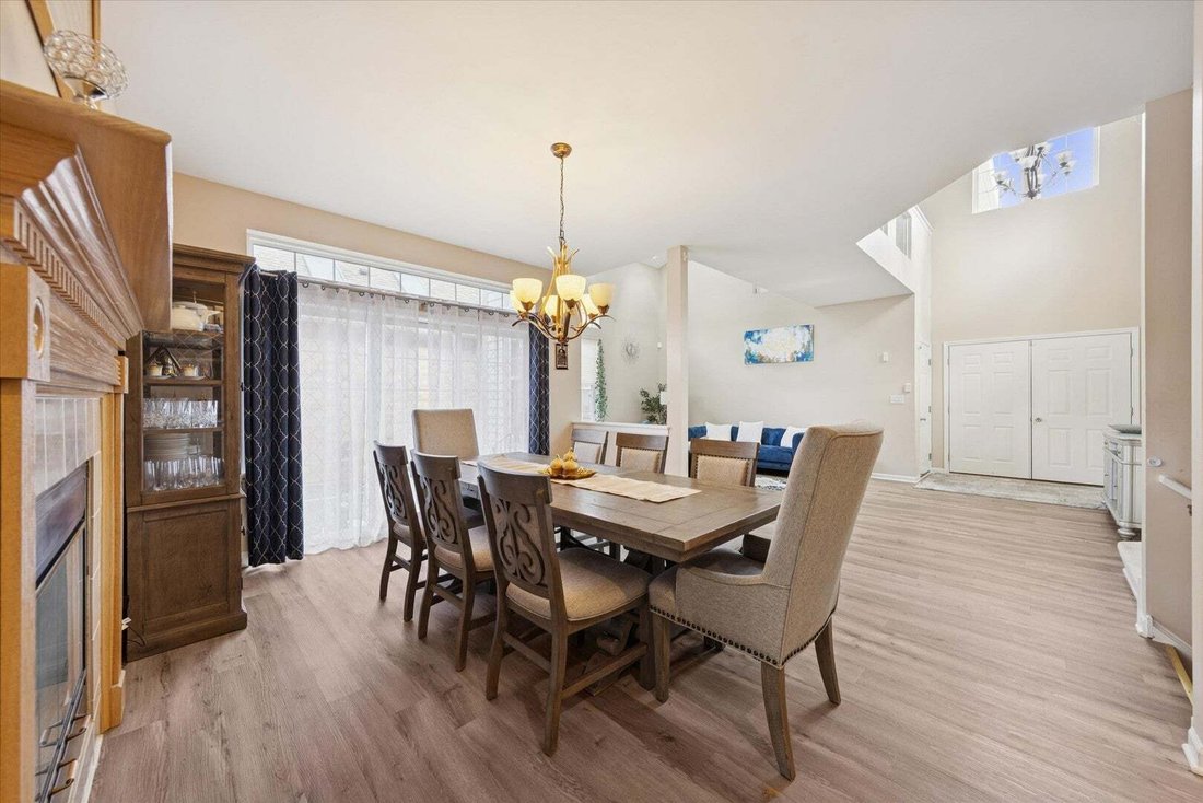Condo in Villa Park, Illinois, United States 4 - 18889678