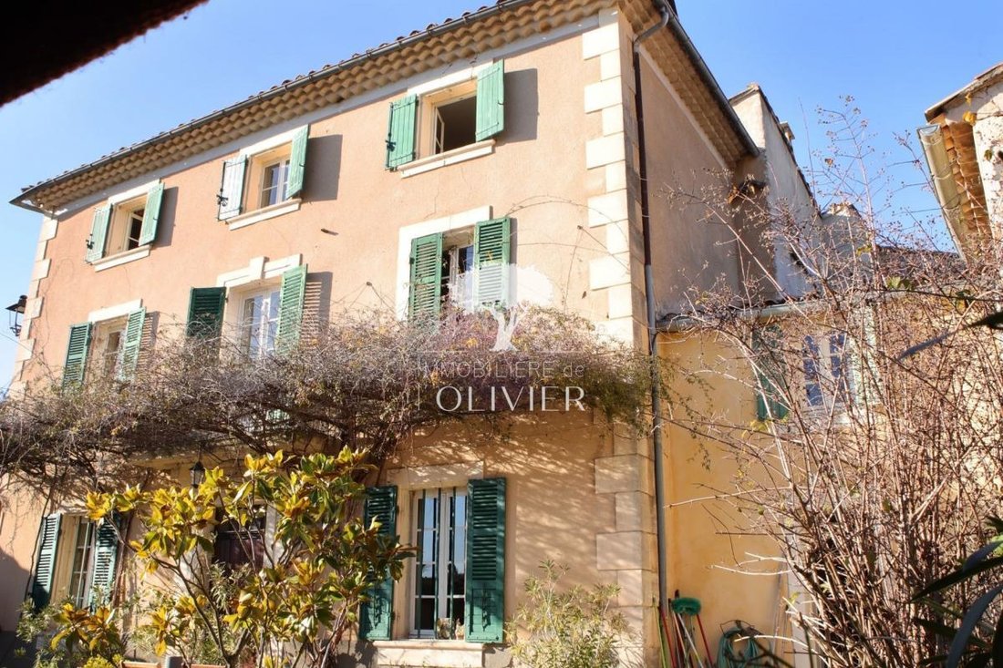 House in Lioux, Provence-Alpes-Côte d'Azur, France 1 - 18882947