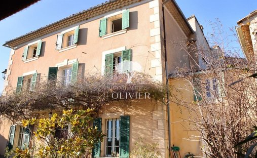 House in Lioux, Provence-Alpes-Côte d'Azur, France 1
