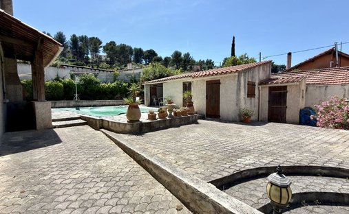 Villa in Sud, La Penne-sur-Huveaune, Frankreich 1