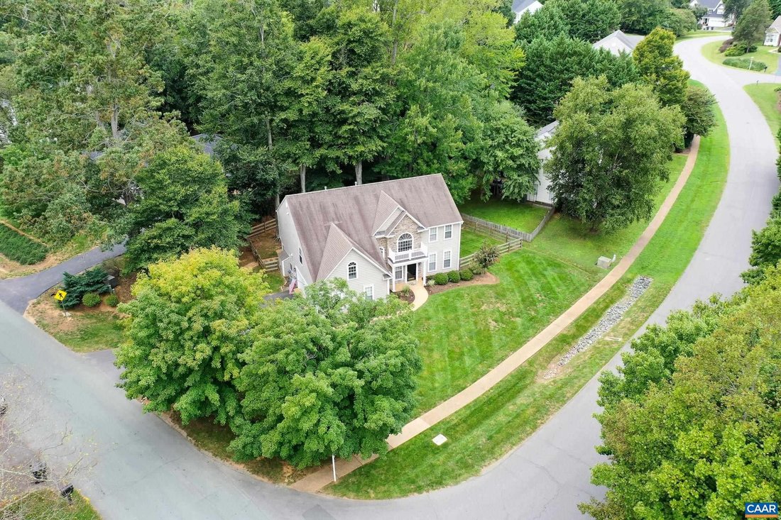 House in Charlottesville, Virginia, United States 2 - 18889514
