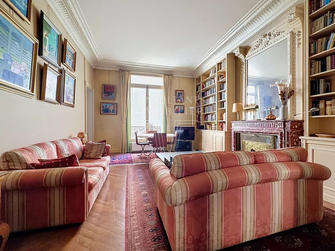 Apartment in Chaillot, Paris 16e Arrondissement, Paris 1 - 18880308