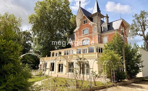 House in Villeperrot, Bourgogne – Franche-Comté, France 1