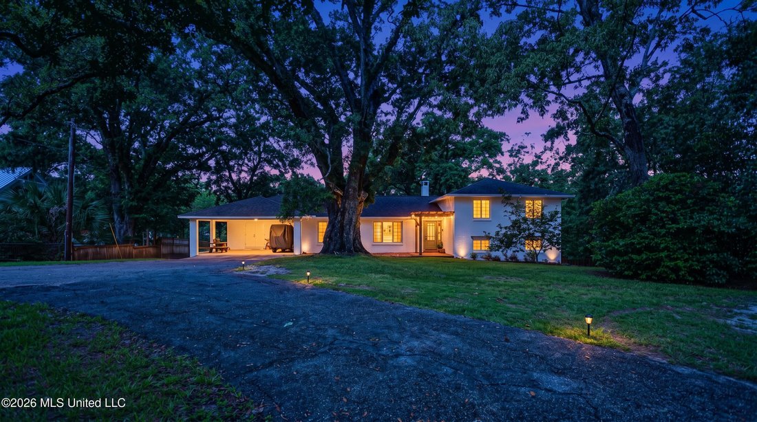 House in Ocean Springs, Mississippi, United States 2 - 18878853