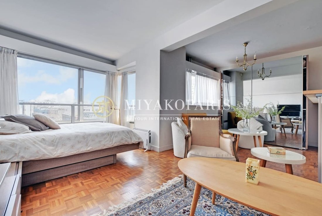 Apartment in Violet Commerce, Paris 15e Arrondissement, Paris 4 - 16856179