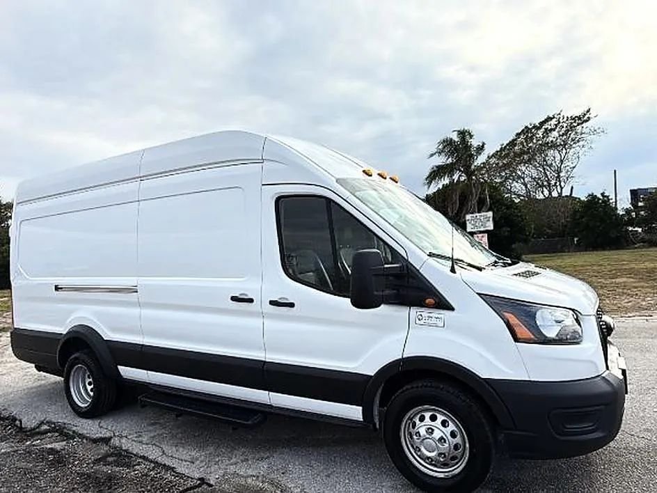 West Palm Beach, FL, United States 5 - 16944139
