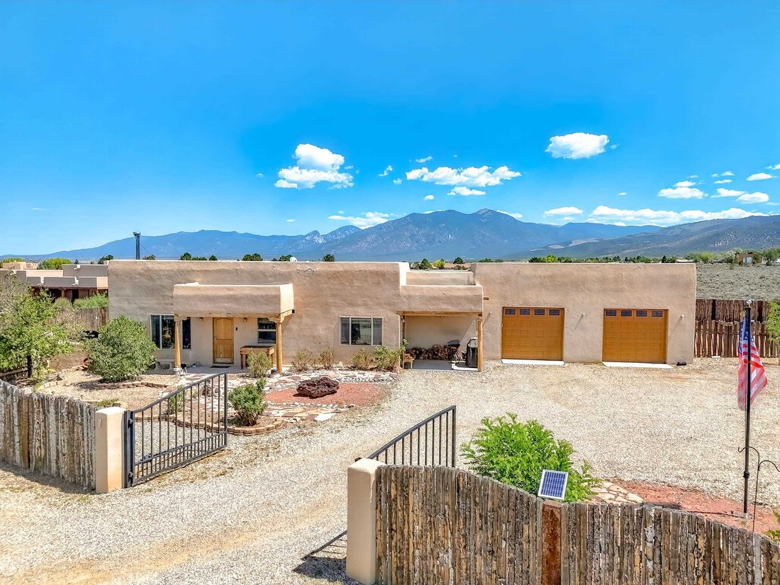 Casa a Taos, Nuovo Messico, Stati Uniti 4 - 18888327